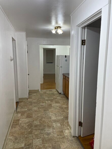 Building Photo - 14 Boston St