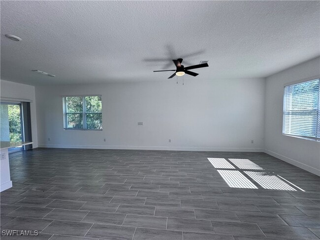 Building Photo - 211 Australian Dr