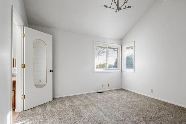 Building Photo - Exceptional Millard School District Home For Rent