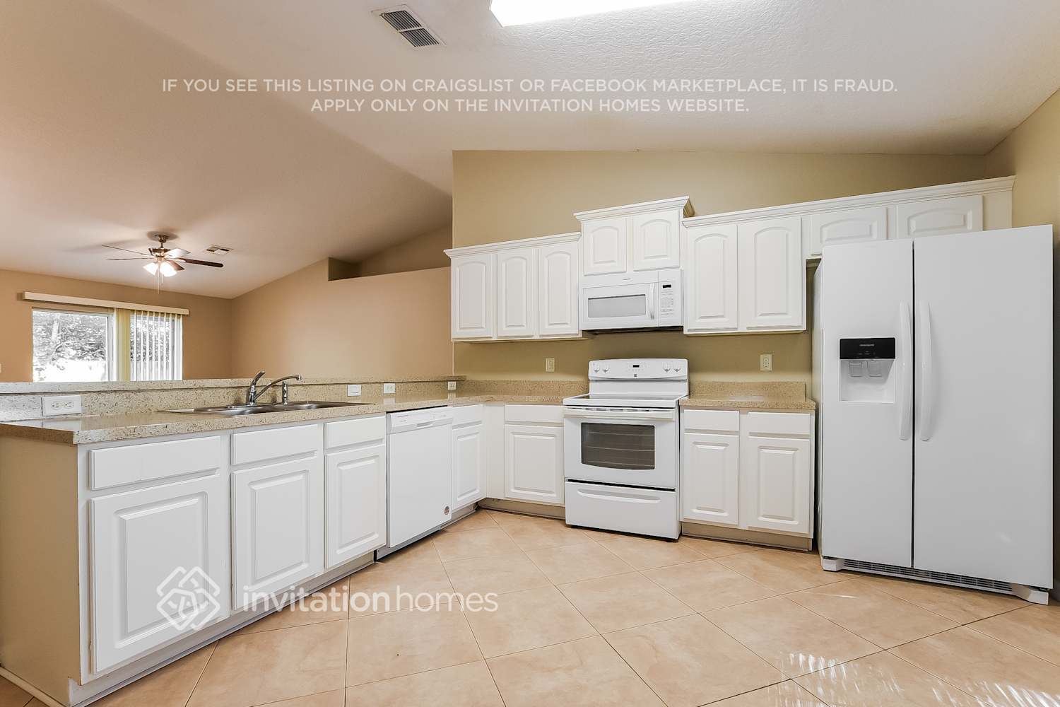 Building Photo - 11609 Lake Dr