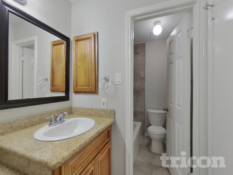 Building Photo - 16006 Camino Del Sol Dr