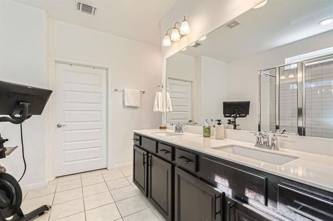 Building Photo - 134 Thistle Trl