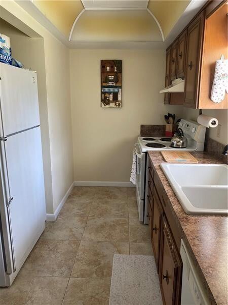 Building Photo - 175 SE St Lucie Blvd