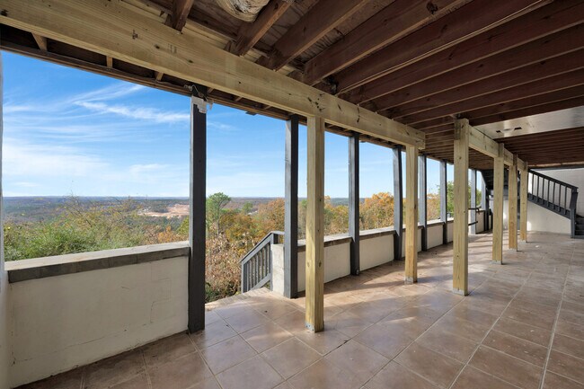 Building Photo - 294 Shades Crest Rd