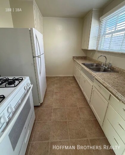 Building Photo - 1117 26th St