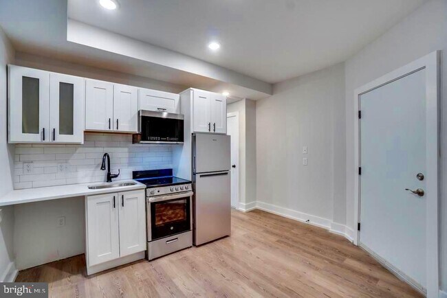 Primary Photo - 3126 16th St NW