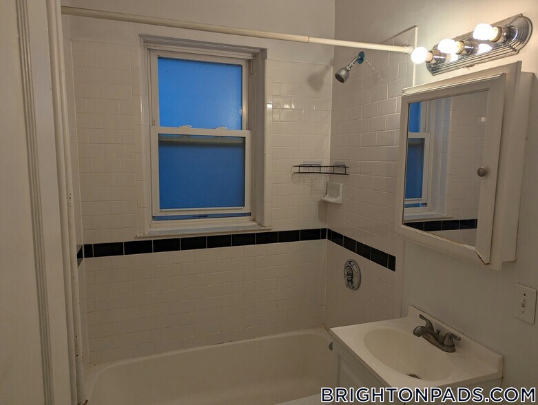 Building Photo - 1615 Commonwealth Ave