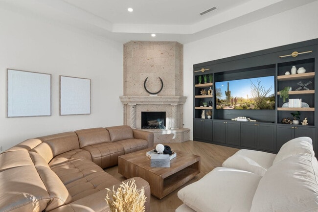 Building Photo - 6443 E Malcomb Dr