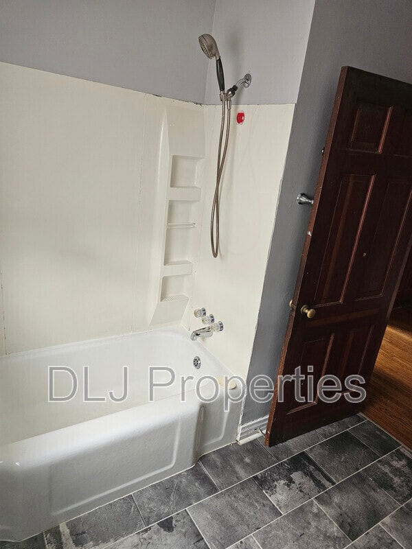 Building Photo - 816 Andrew Johnson Hwy