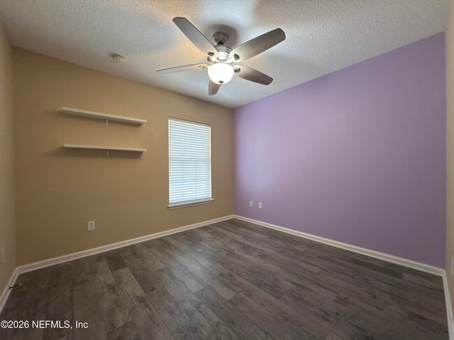 Building Photo - 2472 Willowbend Dr