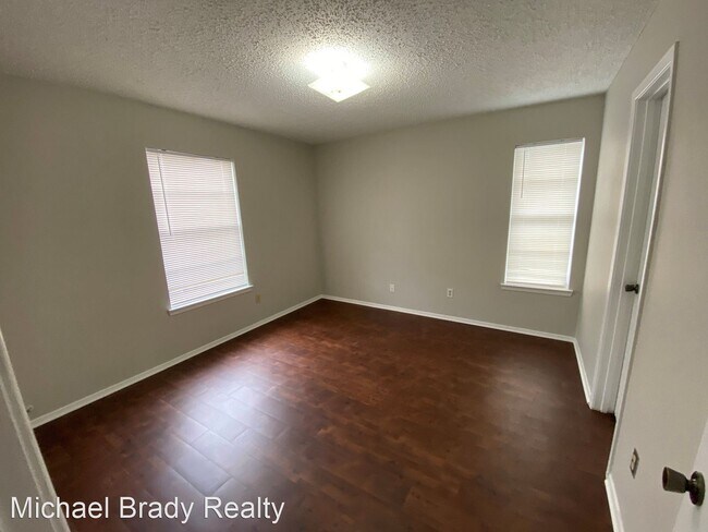 Building Photo - 4940 Cloyce Ct