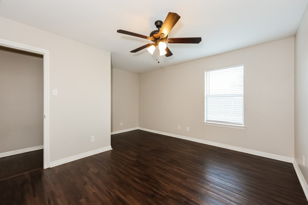 Building Photo - 3004 Lawndale Dr