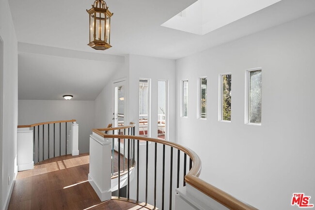 Building Photo - 459 21st Pl