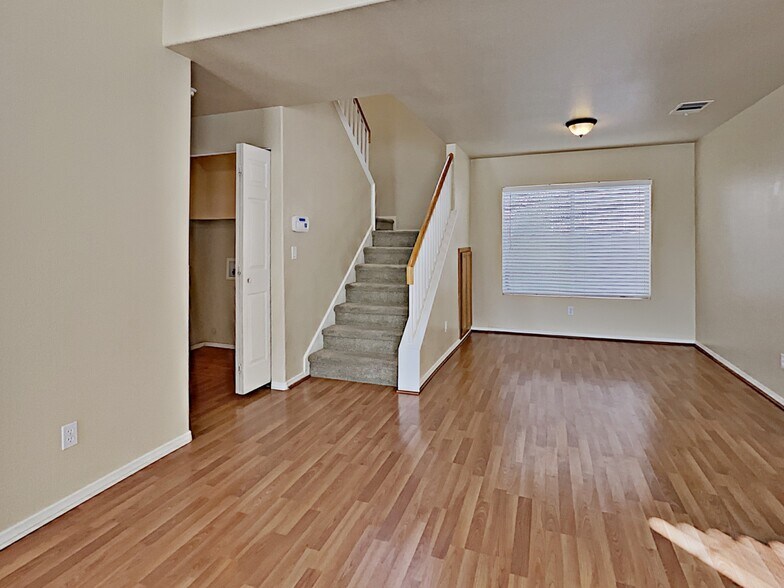 Building Photo - 9019 Union Gap Rd