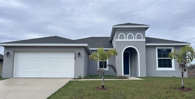 Primary Photo - *****STUNNING 4/2 HOME IN PALM BAY****