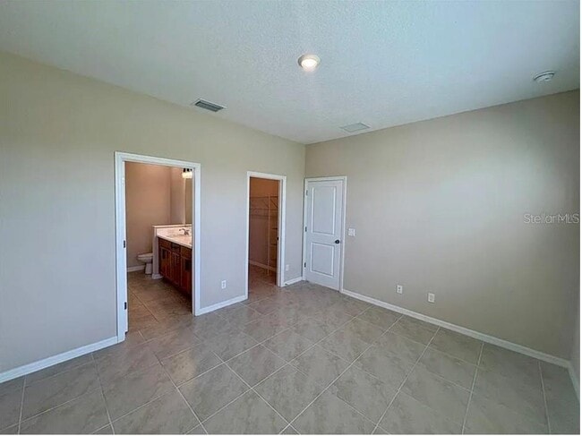 Building Photo - 16439 Paynes Ml Dr