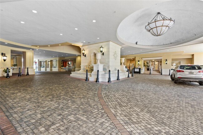 Building Photo - 200 Sunny Isles Blvd