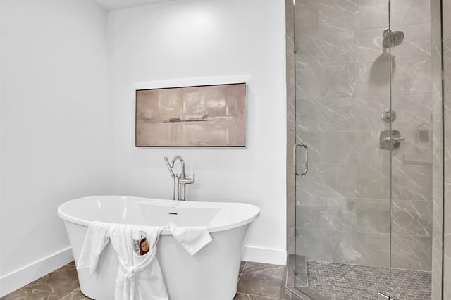 Building Photo - 4116 University Blvd