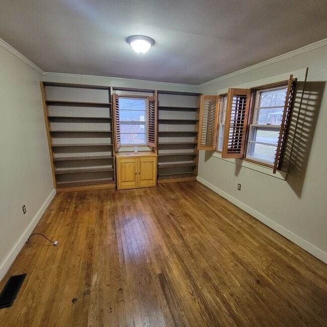 Building Photo - 2/1- Cookeville City Limits- Rental Home