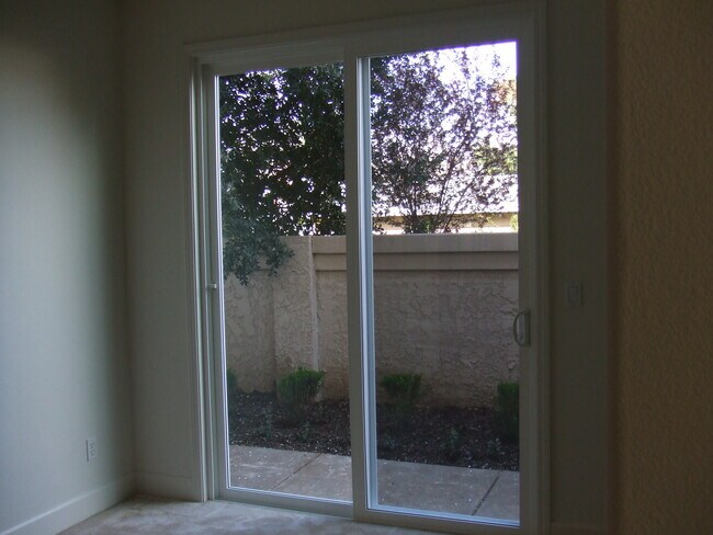 Building Photo - 2965 Bella Dr