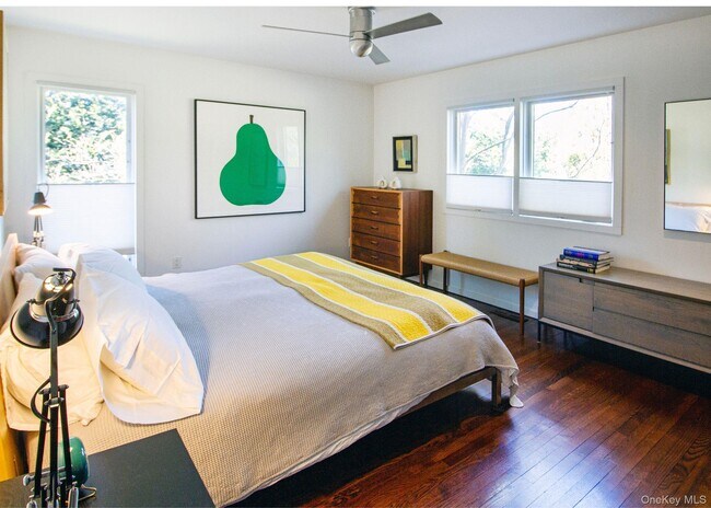 Building Photo - 5 Southwood Ln