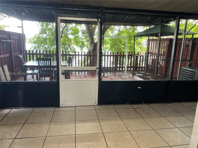 Building Photo - 6640 W 24th Ct