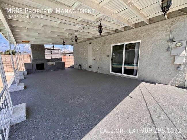 Building Photo - 25636 Sun Ave