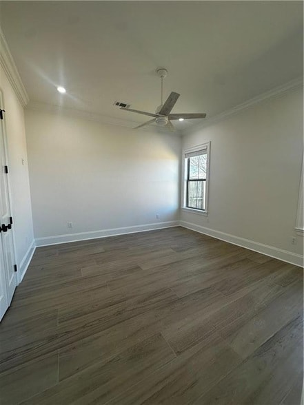 Building Photo - 2300 Pirate Dr