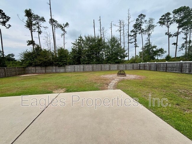 Building Photo - 114 Quail Hollow Dr