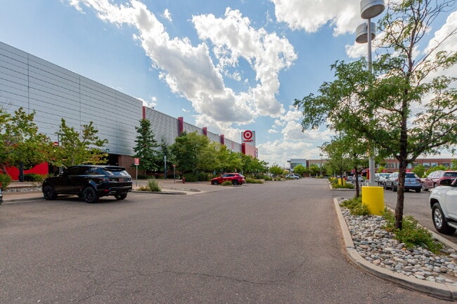 Building Photo - A contemporary 1826 sq ft. 3 Bedroom / 3 B...