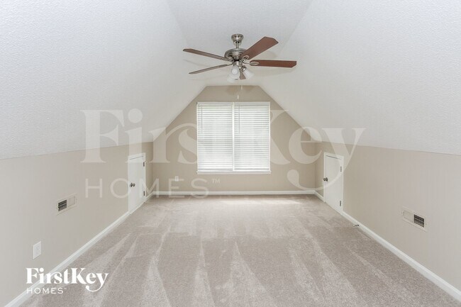 Building Photo - 8618 Cedar Hollow Ln