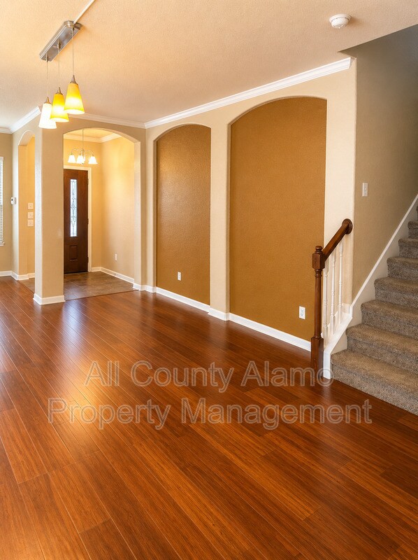 Building Photo - 5565 Saffron Way
