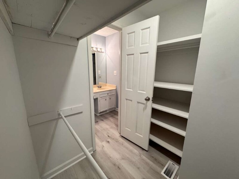 Building Photo - 3061 Sweetpine Ln