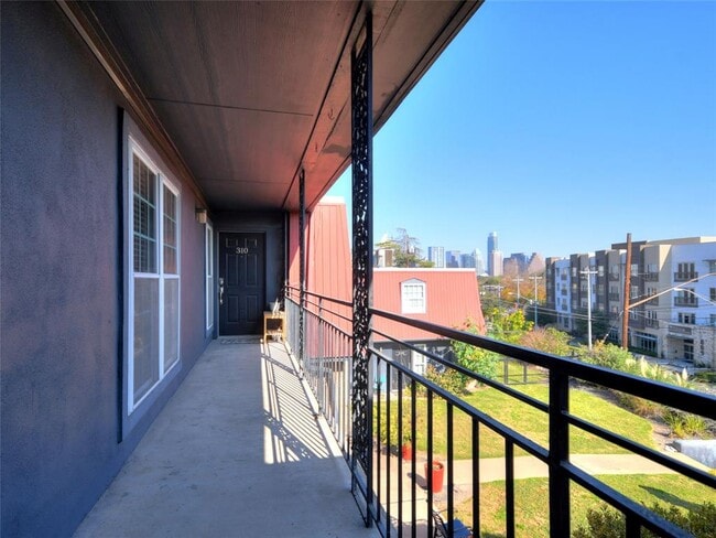 Building Photo - 900 S Lamar Blvd
