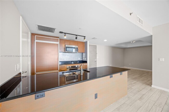 Building Photo - 50 Biscayne Blvd