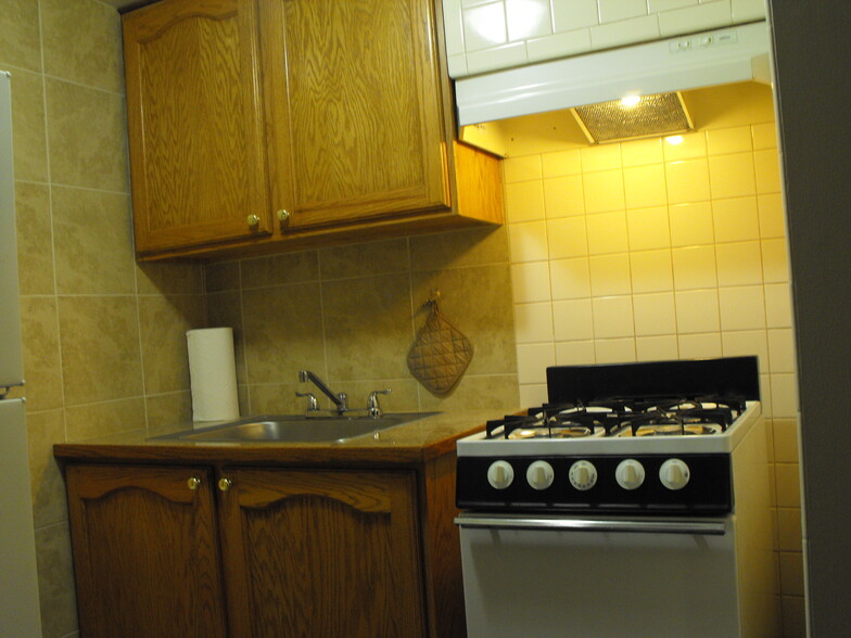 Building Photo - 517 Montgomery St