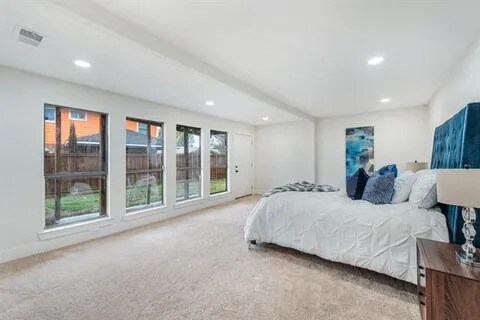 Building Photo - 1702 Bristol Ct N
