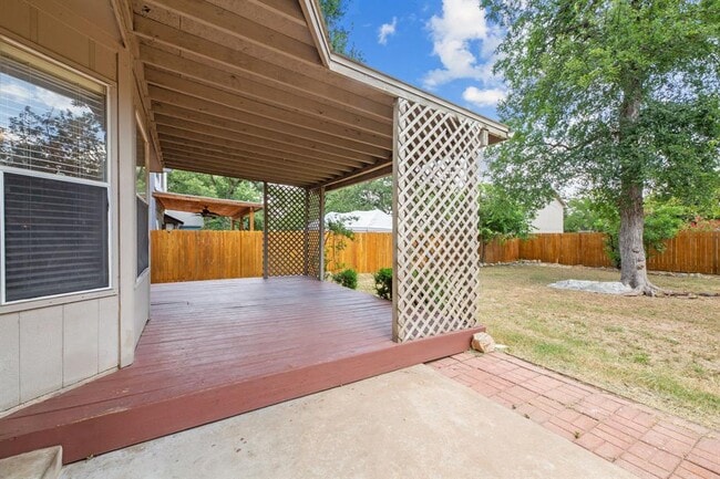Building Photo - 1108 Forest Oaks Path