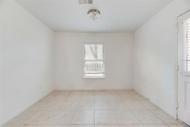 Building Photo - 1904 Fairbanks Dr