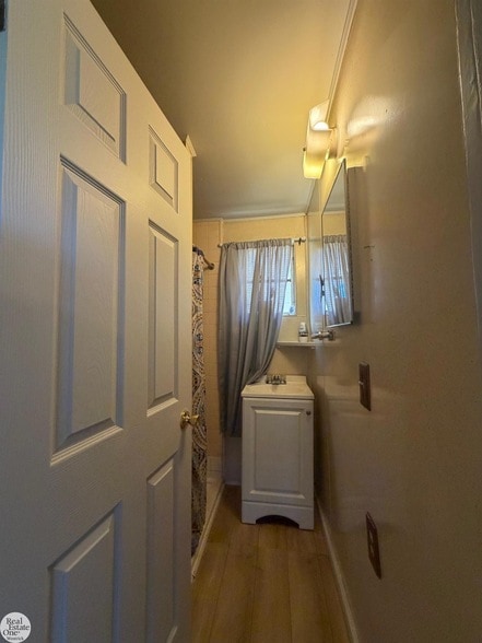 Building Photo - 9237 N River Rd