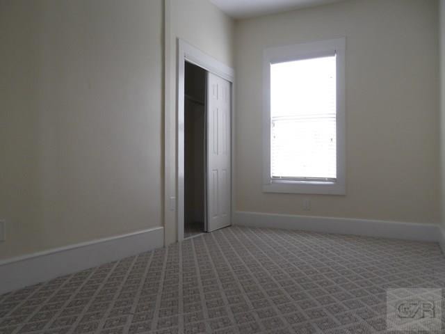 Building Photo - 2725 1/2 Bernardo De Galvez Ave