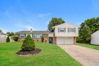 Building Photo - 6158 Ricky Dr