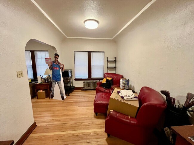 Interior Photo - 4480 N Oakland Ave