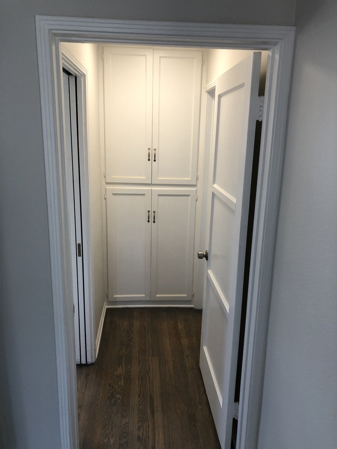 Hallway - storage cabinets - 1033 Pearl St