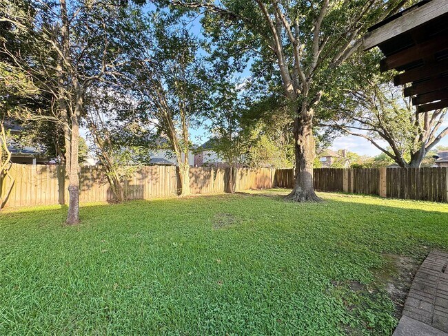 Building Photo - 16315 Cobble Springs Ct