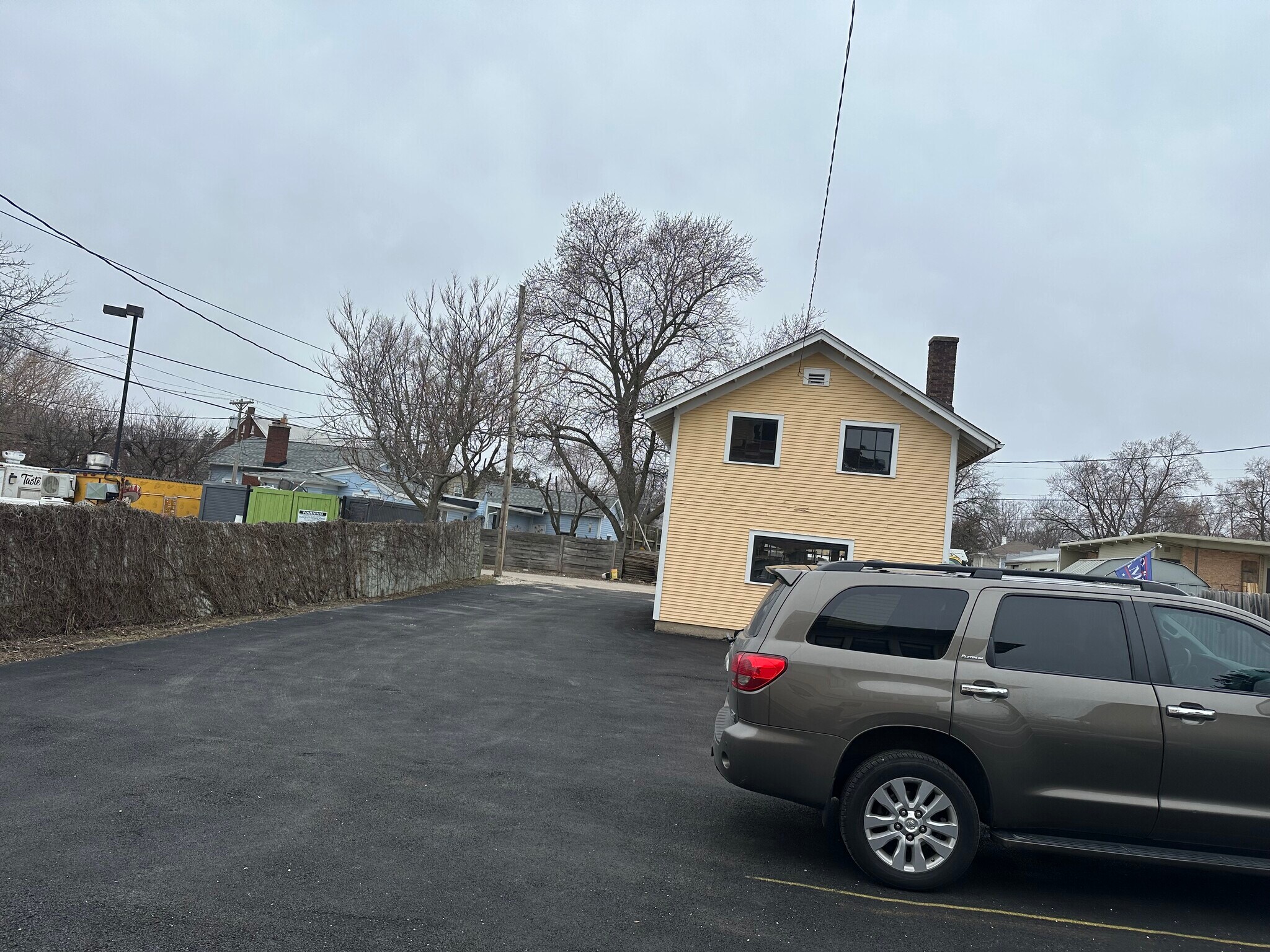Building Photo - 113 N Batavia Ave