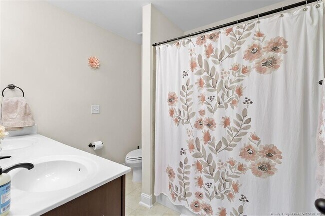 Building Photo - 597 Micahs Way N