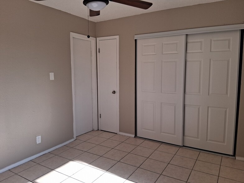 Building Photo - 3119 Voss Dr