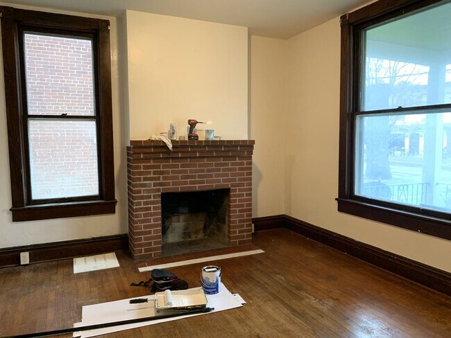 Building Photo - 2-story duplex | 4 bedrooms and 2 full bathrooms