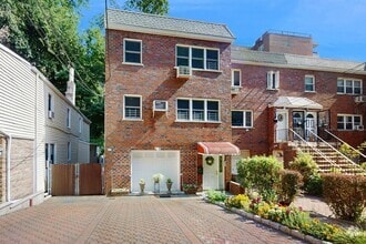 Building Photo - 273 W 254th St